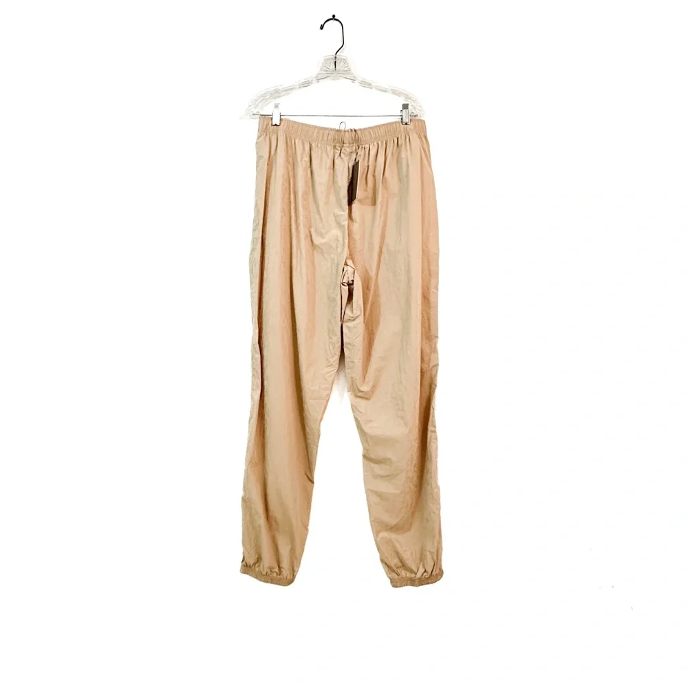 NWT Kith Asra Nylon‎ Bottom in 'Canvas' - Pull on Windbreaker Pant - Large